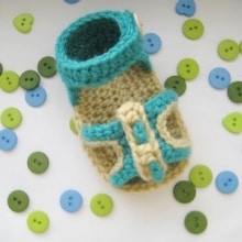 Peep-toe sandlas - 3-12 months - $5