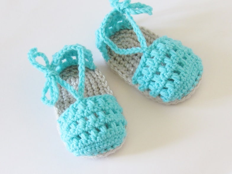 May Sandals, 0-6 months and 6-12 months- $5.50