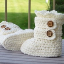 Toddler Classic Snow Boots, US sizes 5,6, 7 and 8- $5.50