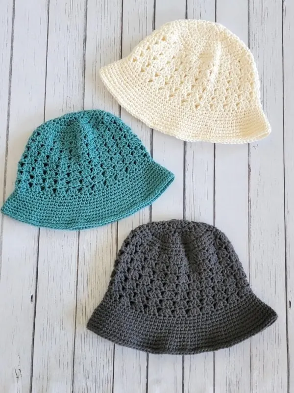 Summer bucket hat pattern made in blue cream and gray colors