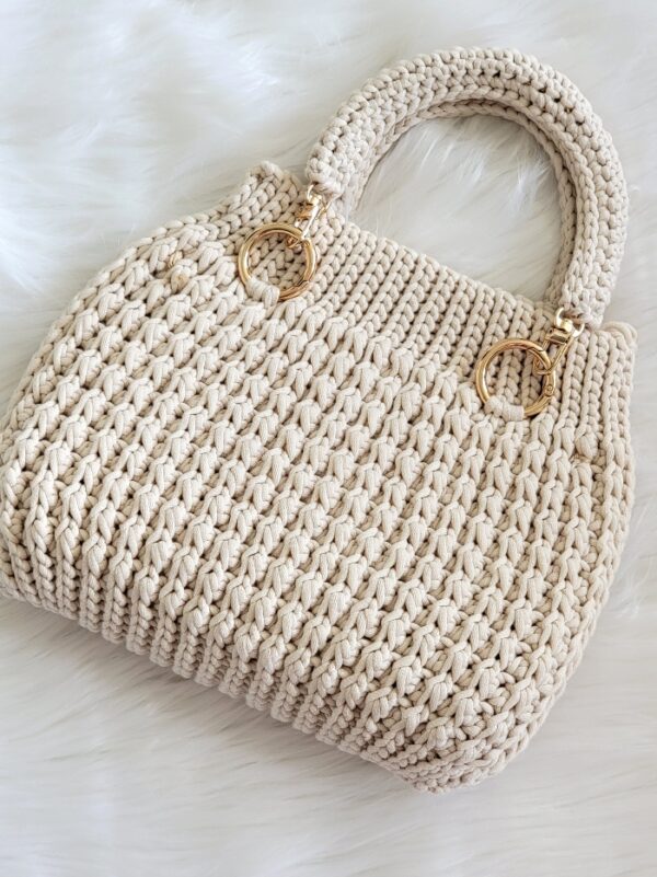 Small crochet bag in cream color