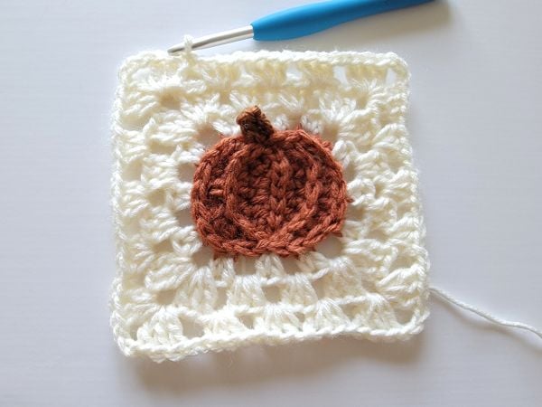 Round 3 added in cream color to make the square bigger